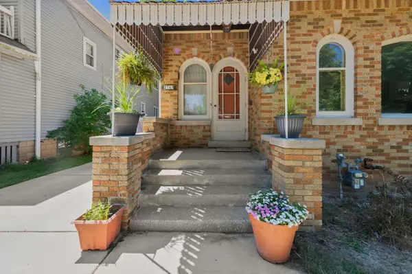 2747 N 60th, Milwaukee, WI 53210