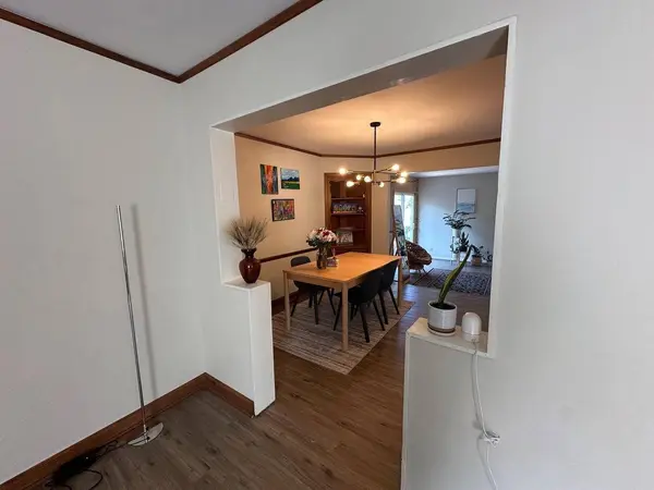 5100 N Idlewild, Whitefish Bay, WI 53217