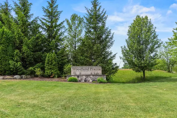 6749 S Prairiewood Unit 6751, Franklin, WI 53132