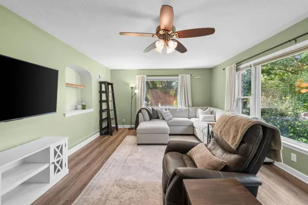 8020 S 68th, Franklin, WI 53132