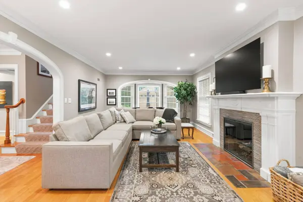 2516 N 90th, Wauwatosa, WI 53226