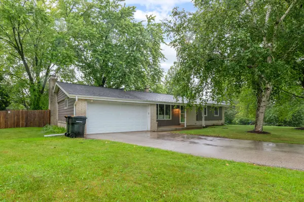6390 W Wabash, Brown Deer, WI 53223