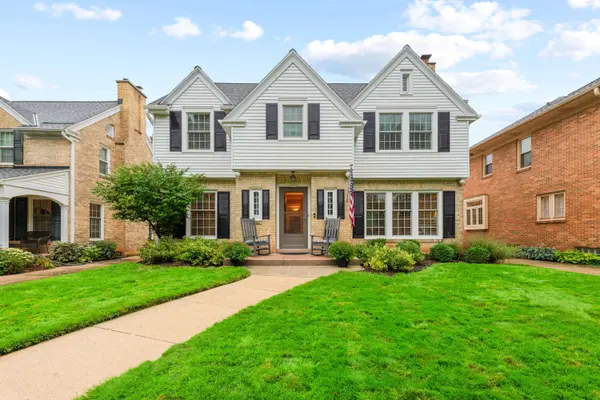 2516 N 90th