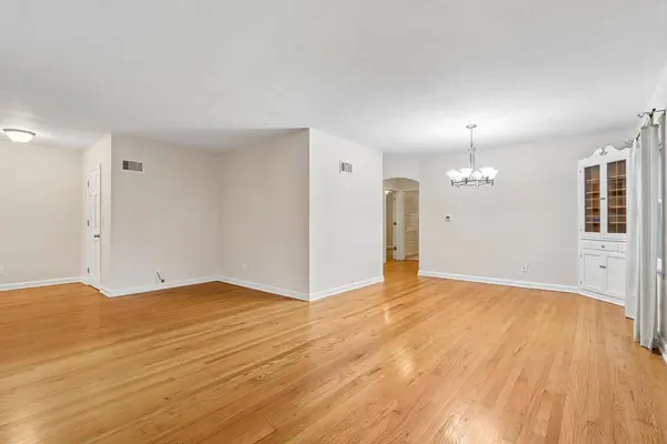 4628 N Hollywood, Milwaukee, WI 53211