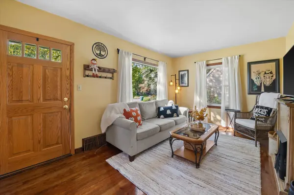 W164N8410 Hiawatha, Menomonee Falls, WI 53051