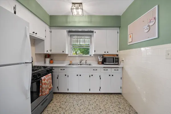 W164N8410 Hiawatha, Menomonee Falls, WI 53051