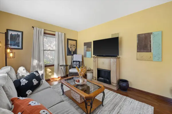 W164N8410 Hiawatha, Menomonee Falls, WI 53051