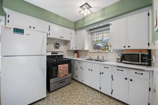 W164N8410 Hiawatha, Menomonee Falls, WI 53051