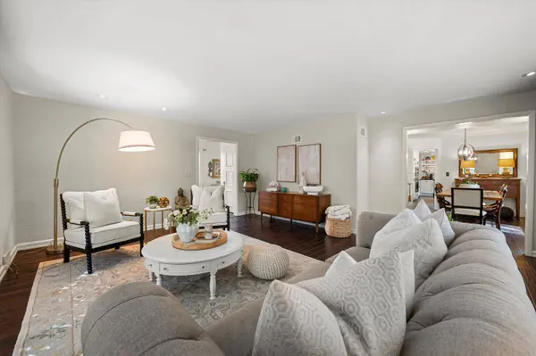 4800 N Woodburn, Whitefish Bay, WI 53217