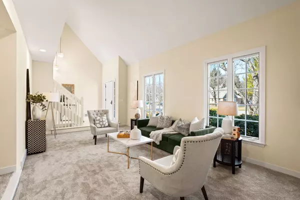 9636 N Lamplighter, Mequon, WI 53092