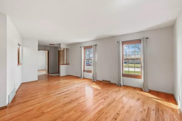 5300 S 24th, Milwaukee, WI 53221