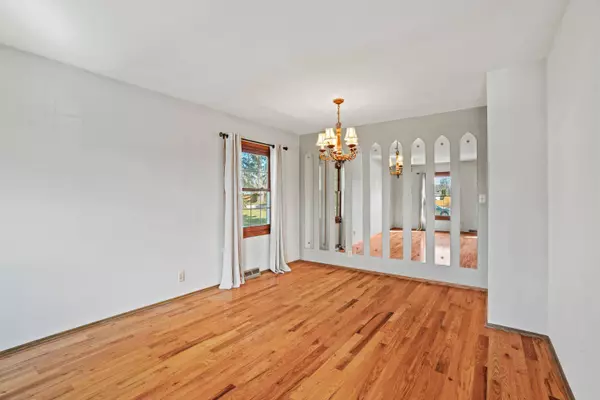 5300 S 24th, Milwaukee, WI 53221