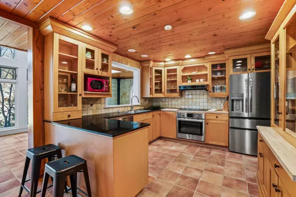 310 N Turtle Bay, Elkhart Lake, WI 53020