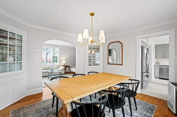 5665 N Bay Ridge, Whitefish Bay, WI 53217