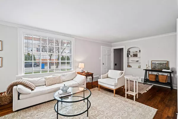 5665 N Bay Ridge, Whitefish Bay, WI 53217