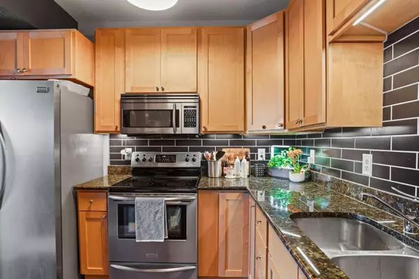 606 W Wisconsin Unit 1001, Milwaukee, WI 53203