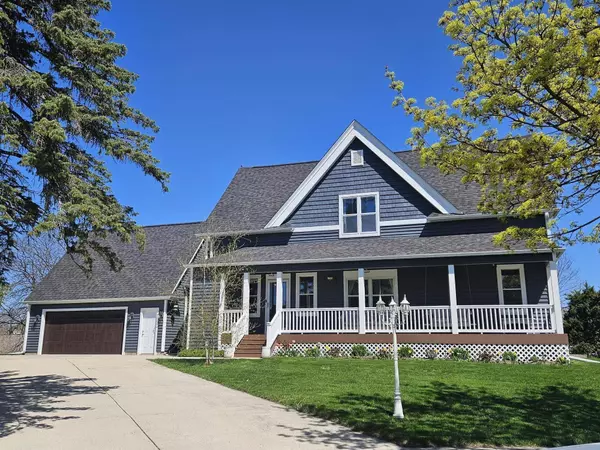 1753 Oneida, Grafton, WI 53024