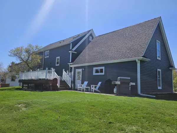 1753 Oneida, Grafton, WI 53024