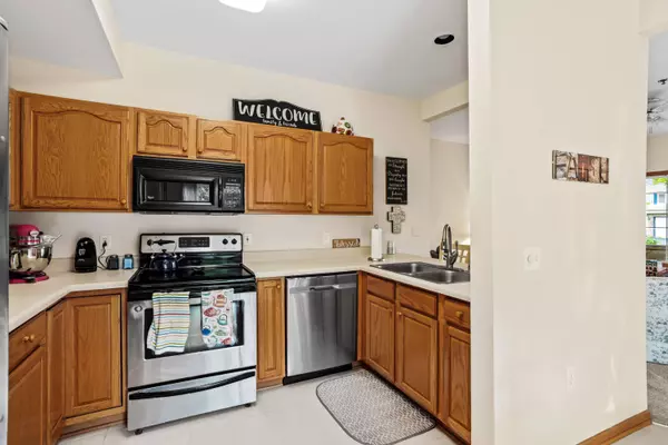 14983 W Arrowhead, New Berlin, WI 53151
