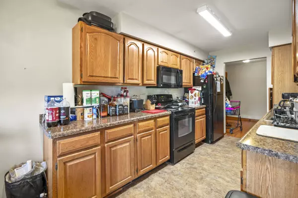 530 N Silverbrook Unit 337, West Bend, WI 53090