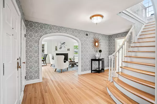 2617 E Capitol, Shorewood, WI 53211