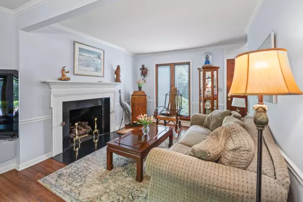 1030 W Ravine, Bayside, WI 53217