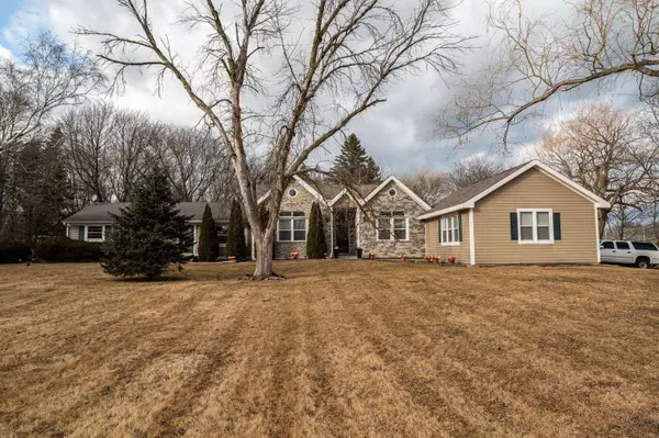 1100 W Fairy Chasm, River Hills, WI 53217