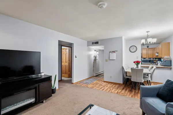 4050 W Rivers Edge Unit 25, Brown Deer, WI 53209