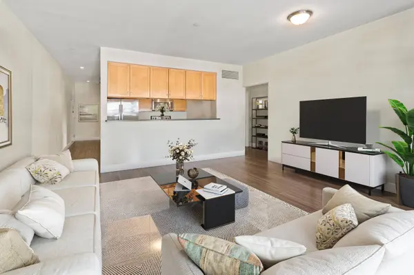 1905 N Water Unit 303, Milwaukee, WI 53202