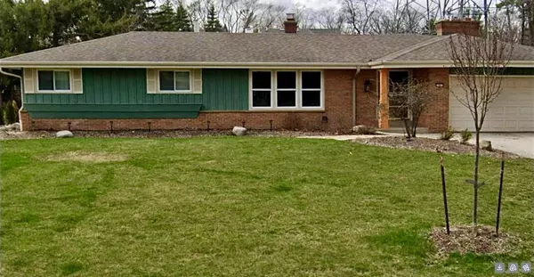 1407 N 119th, Wauwatosa, WI 53226