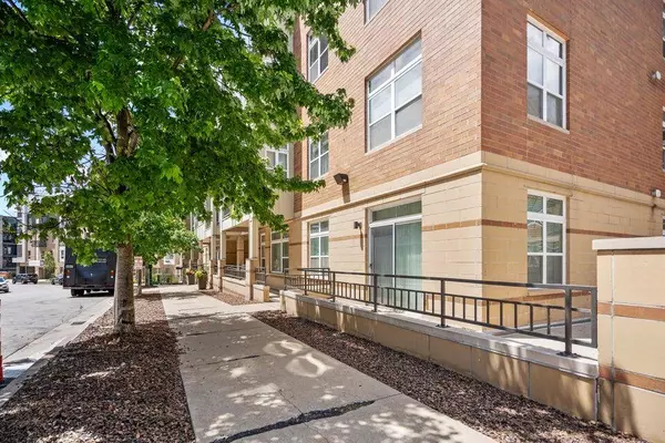 1905 N Water Unit 401, Milwaukee, WI 53202