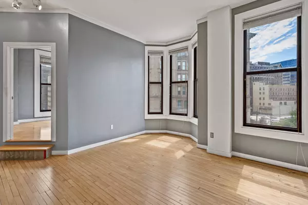 108 W Wells Unit 4D, Milwaukee, WI 53203