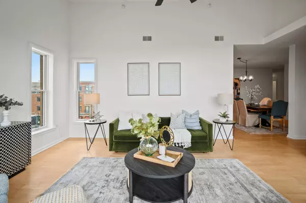 1717 E Kensington Unit 400, Shorewood, WI 53211