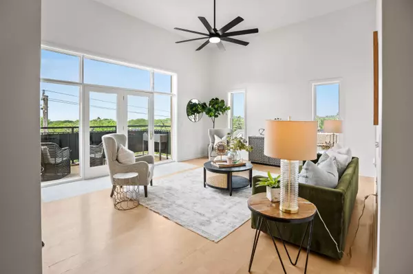 1717 E Kensington Unit 400, Shorewood, WI 53211