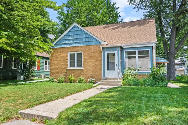 4452 N Sheffield, Shorewood, WI 53211