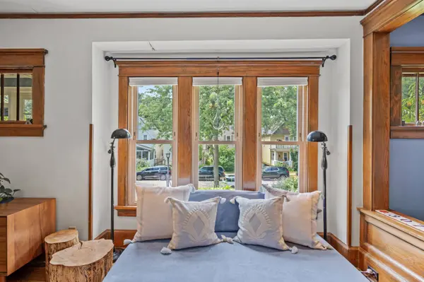 3074 S Wentworth, Milwaukee, WI 53207