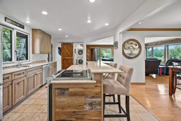 6215 Riesch, West Bend, WI 53095