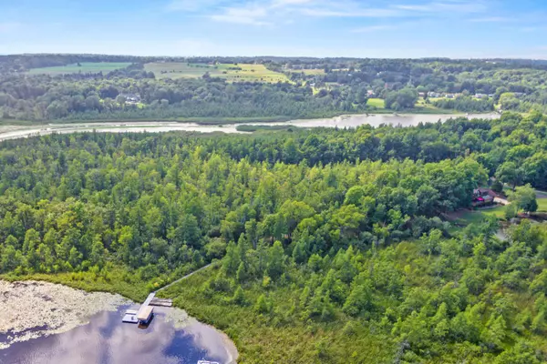 6215 Riesch, West Bend, WI 53095