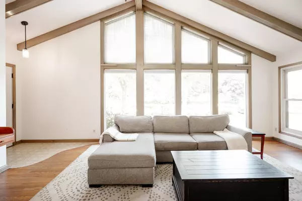 7740 N Santa Monica, Fox Point, WI 53217