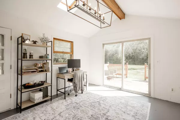 7740 N Santa Monica, Fox Point, WI 53217