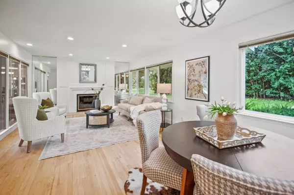 201 W Ellsworth, Bayside, WI 53217