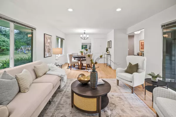 201 W Ellsworth, Bayside, WI 53217