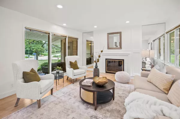 201 W Ellsworth, Bayside, WI 53217