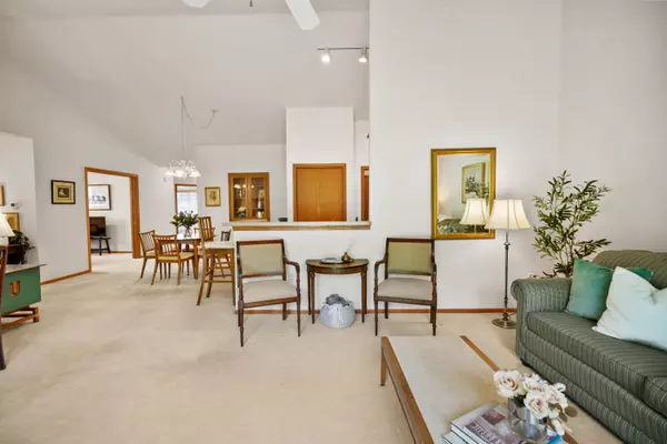 1984 Comanche, Grafton, WI 53024