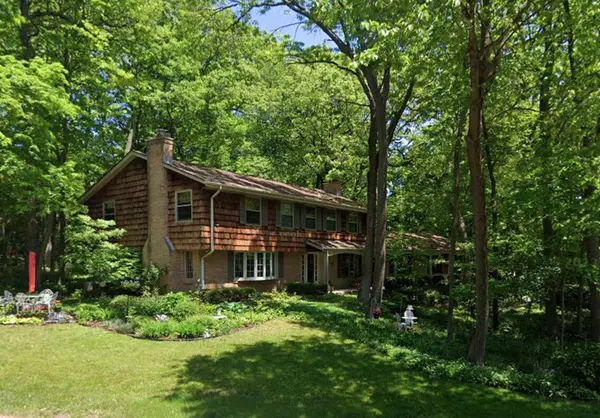 5004 Singing Trees, Caledonia, WI 53406