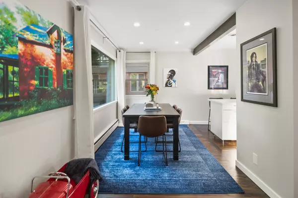 1012 W Eula Unit 1014, Glendale, WI 53209