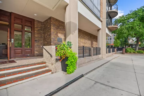 929 N Astor Unit 2705-2707, Milwaukee, WI 53202