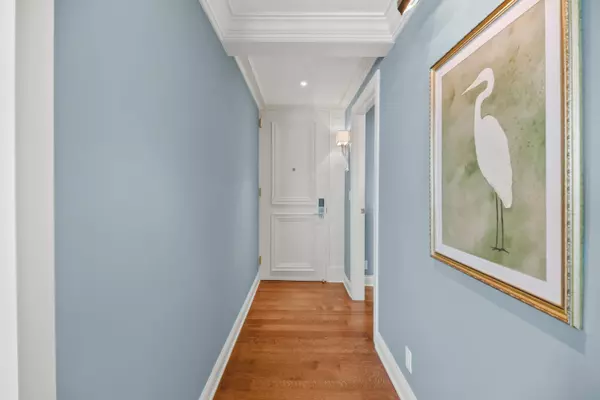 929 N Astor Unit 2705-2707, Milwaukee, WI 53202