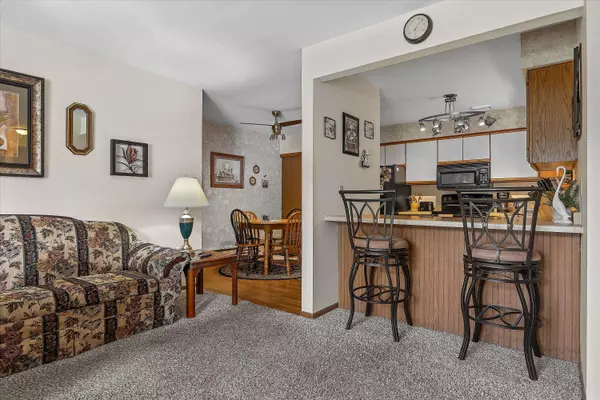 S75W16788 Jacob Unit 12, Muskego, WI 53150