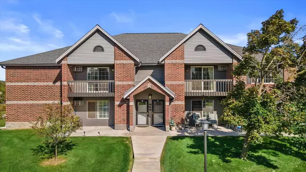 S75W16788 Jacob Unit 12, Muskego, WI 53150